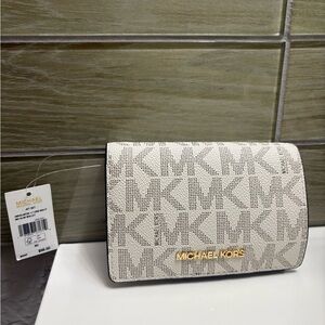 Michael Kors Cream Textured Wallet
